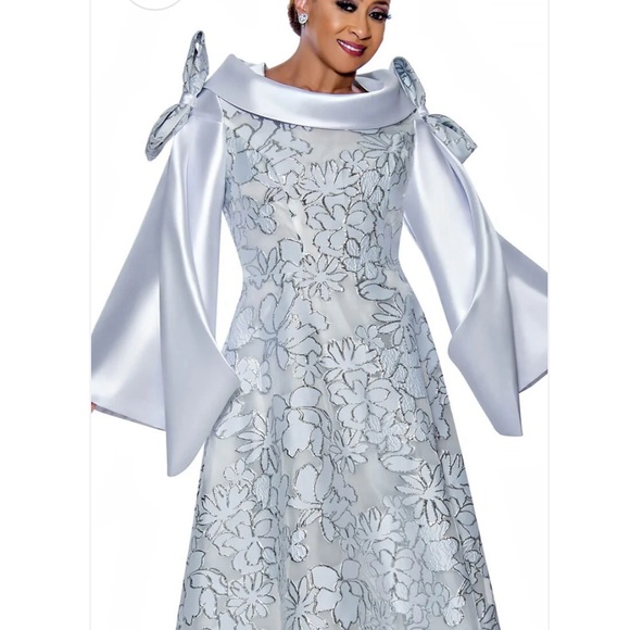 Dorinda Clark Cole White with Silver Church Dress - Picture 3 of 5